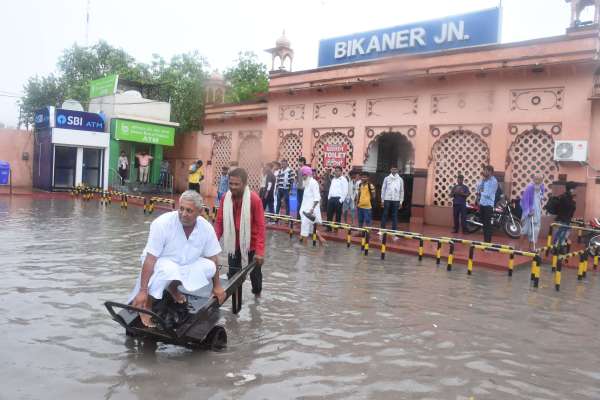 Heavy rain in bikaner