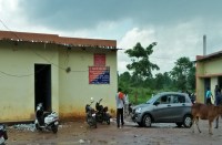 अफसर कह रहे हैं जरूरत पड़ी तो हटवा दी जाएगी दारू भट्ठी