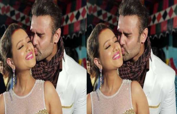 mithun chakraborty son mahaakshay chakraborty enjoy honeymoon madalsa