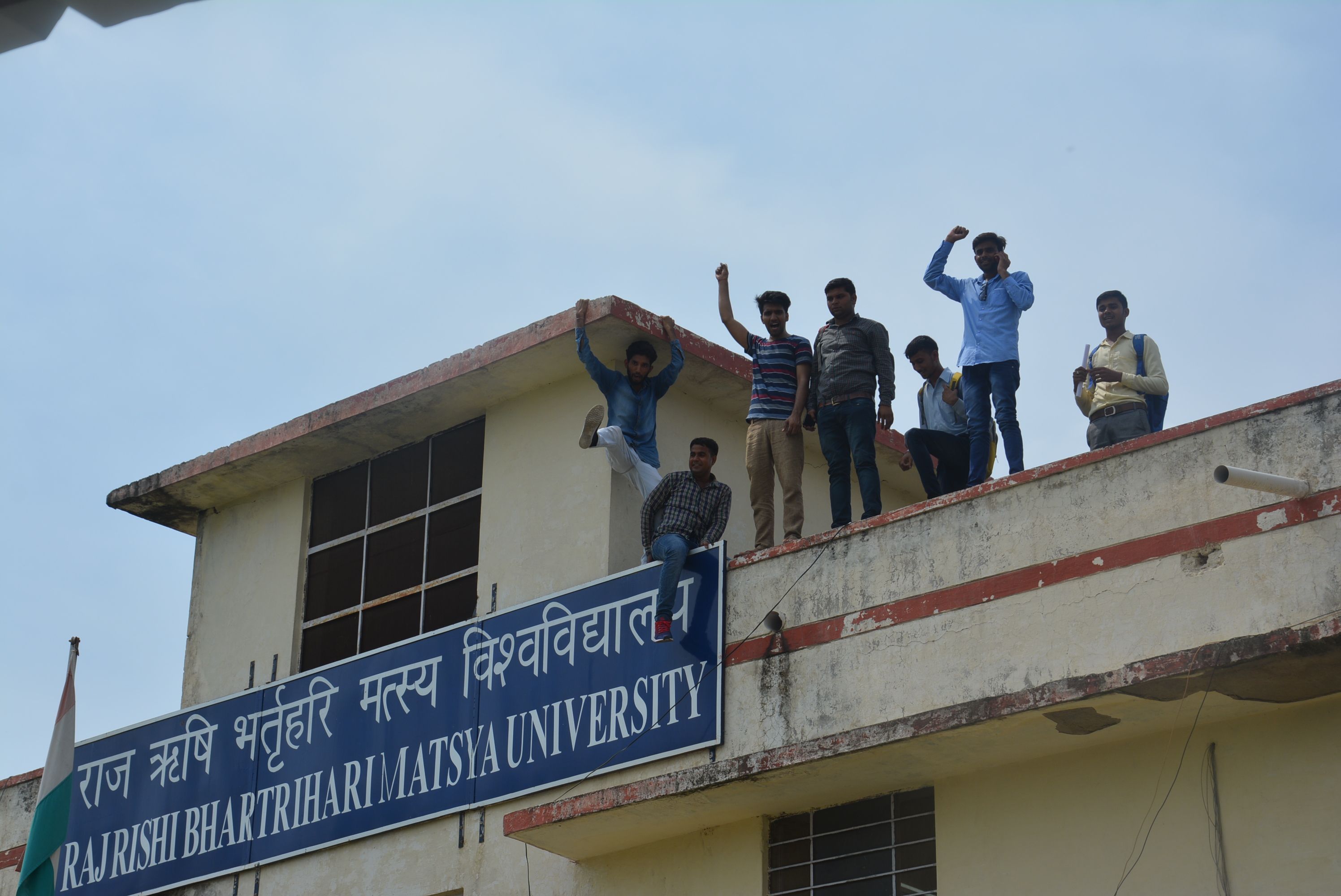 Matsya university students warns of suicide from roof of university
