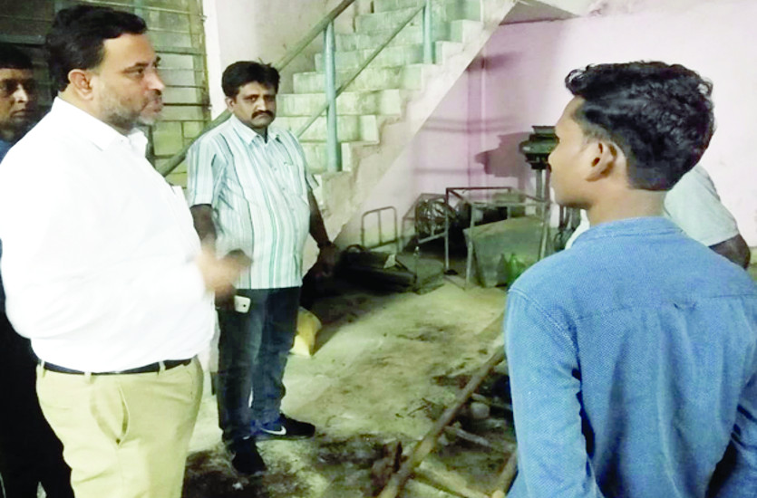 नगर निगम के नेताप्रतिपक्ष व अन्य भाजपा पार्षद फिल्टर प्लांट का निरीक्षण करने पहुंचे