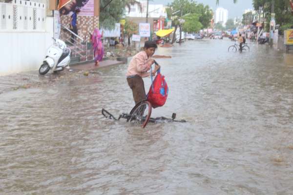 pics of heavy rain in ajmer