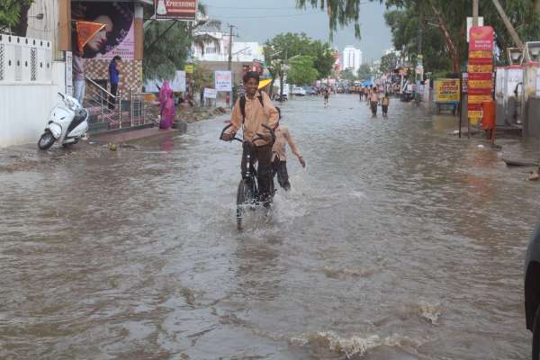 pics of heavy rain in ajmer