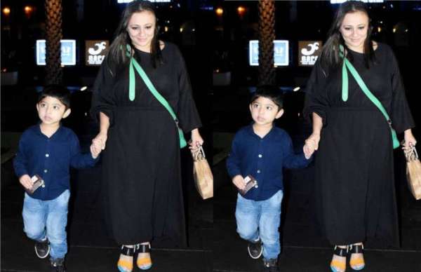 imran khan spotted at airport with wife avantika