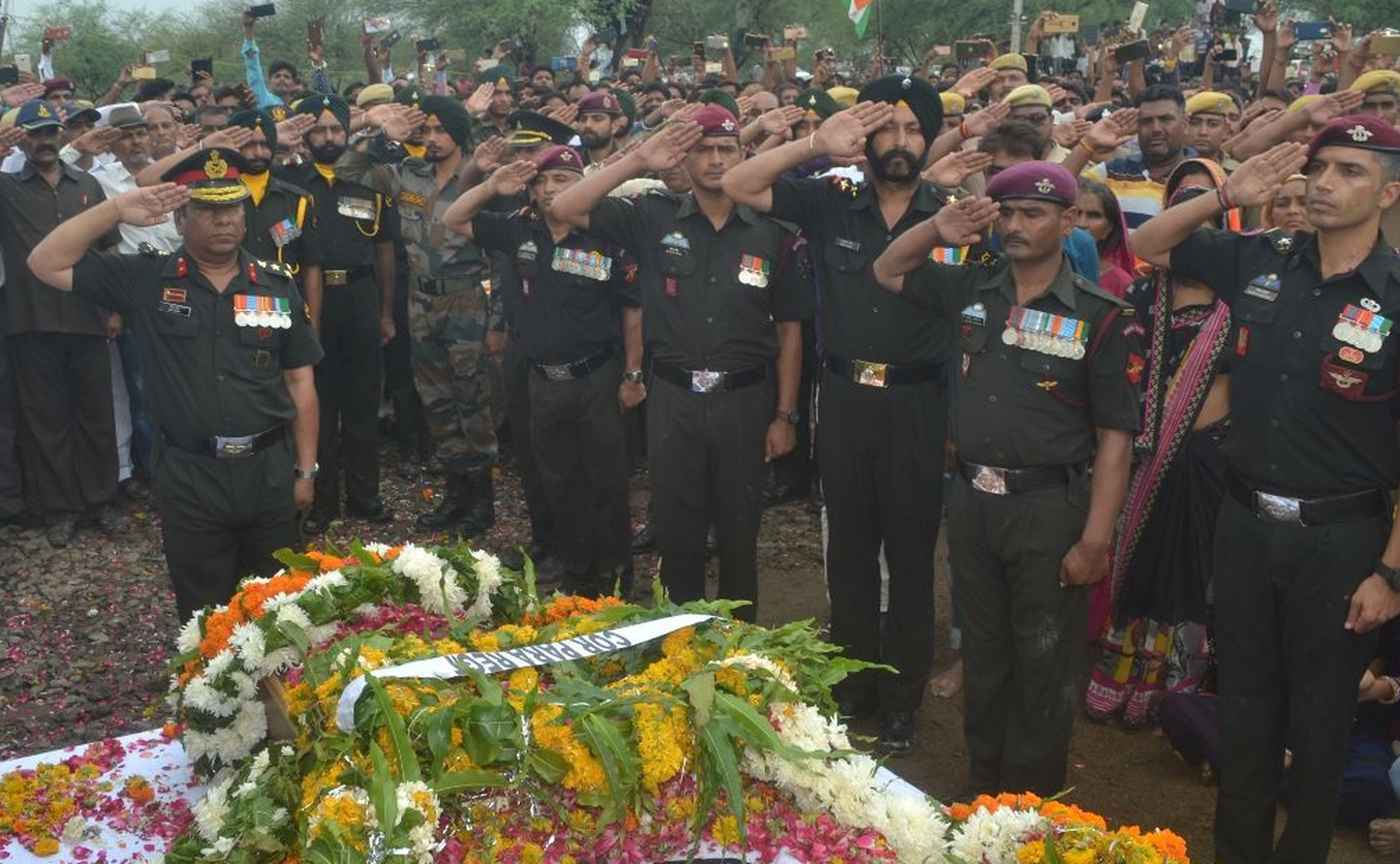 Zodiac sacrifices will give inspiration to the crown of Bihari