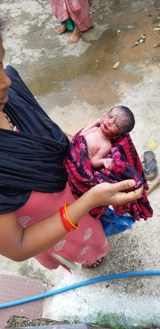 Kala-Yuga mother throws newborn into ropes after birth, chirons cut an