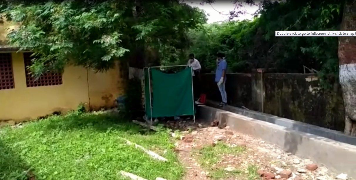 आप विश्वास नहीं करेंगे लेकिन ये सच है कि बारिश हो या सर्दी…यहां खुले में होते हैं पोस्टमार्टम