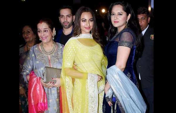 praful patel daughter poorna reception bollywood celebrities photos