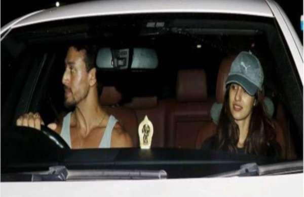 tiger shroff spotted with girlfriend disha patani on dinner date