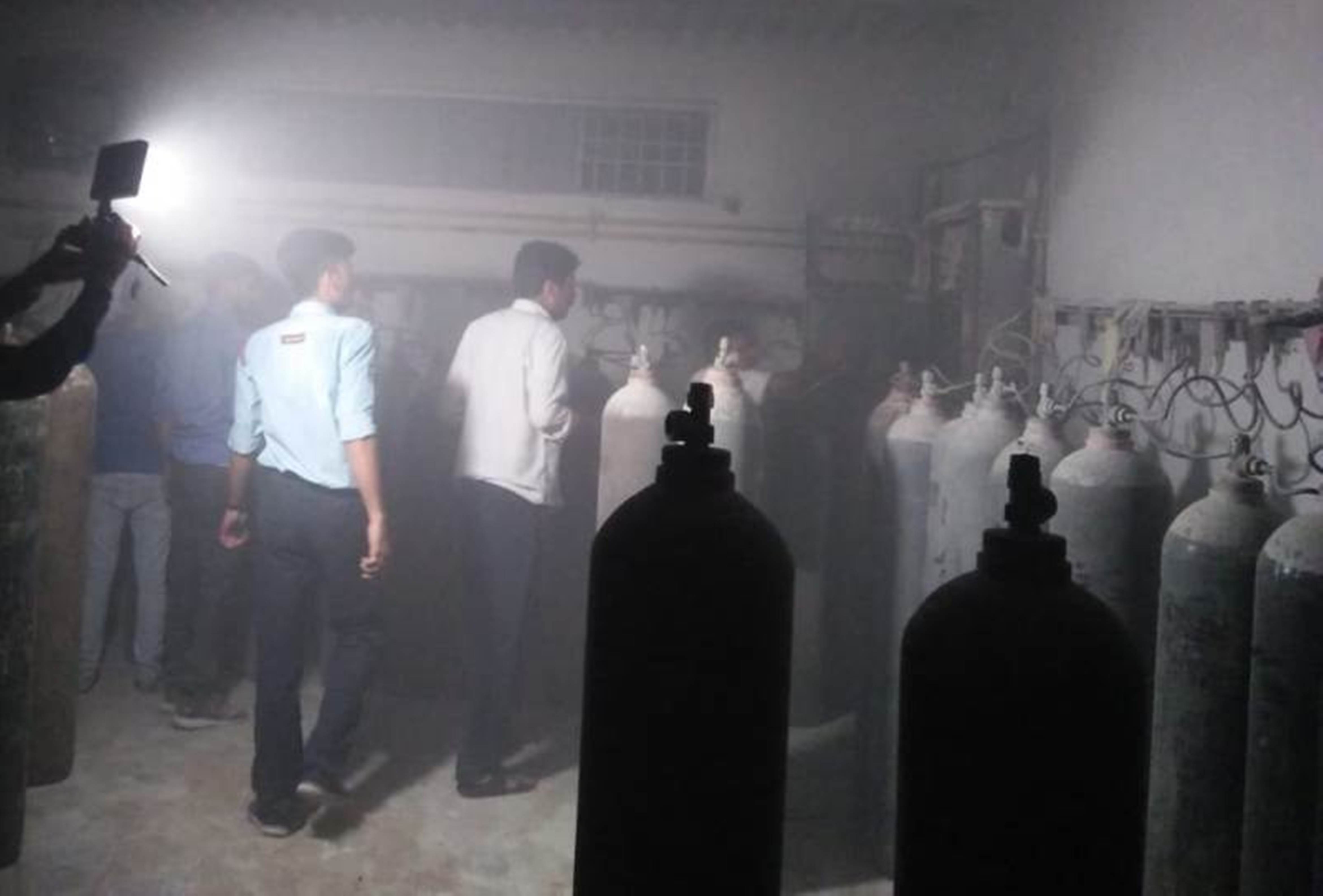 fire in central oxygen plant of kanpur hailat hospital in kanpur