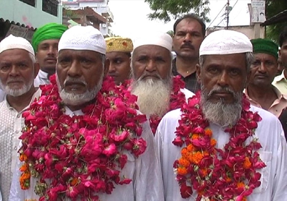 25 people took off for Haj