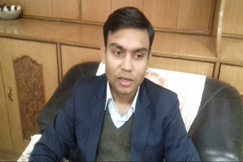 abhimanyu kumar DM of karauli