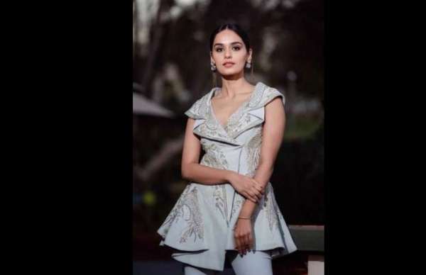 miss world manushi chhillar hot and beautiful photo shoot getting vira