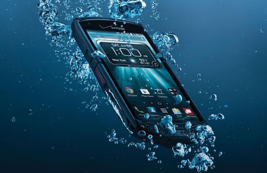 waterproof smartphone 
