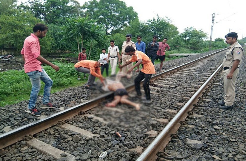 sehore, sehore news, sehore patrika, patrika news, patrika bhopal, bhopal, bhopal mp,   latest hindi news, Suicide, suicide note, railway track, raiway station, sehore railway station, train, old man, 
