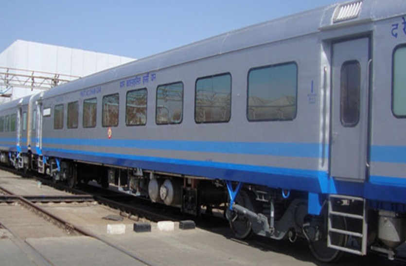 The conditionforeign girl in the train in bhilwara