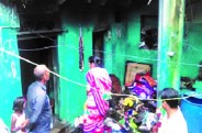 घर मालिक को एक लाख रुपए से अधिक का नुकसान