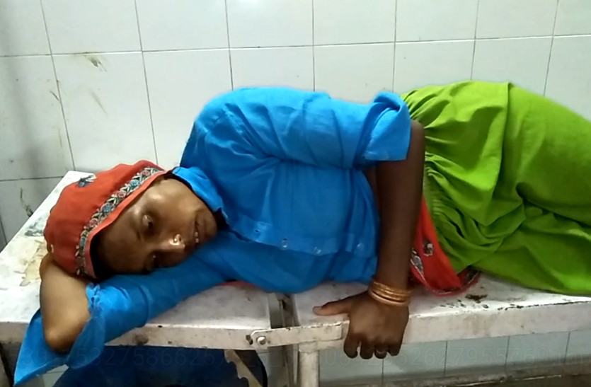 mother son beaten by more than 12 men in Alwar
