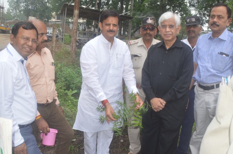 Patrika Harit Pradesh Campaign: Plantation in Vindhy Largest Hospital