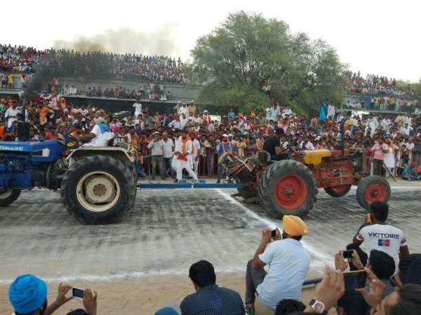 Sri Ganganagar: tractor competition accident, many injured and dead