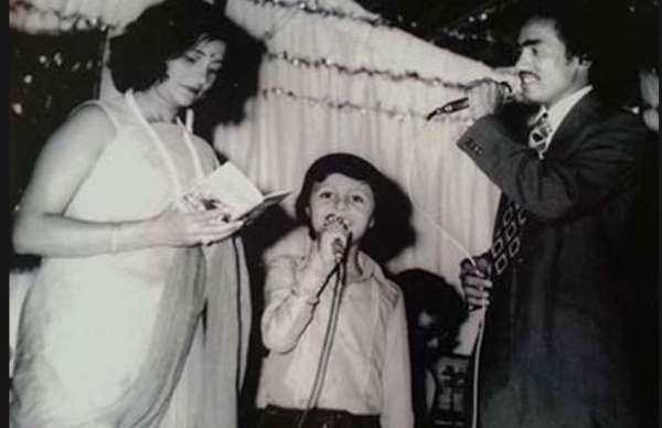 sonu nigam unseen photos with family full story