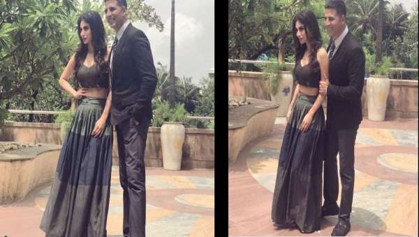 akshay and mouni roy