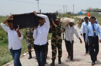 Open Munabao border gate