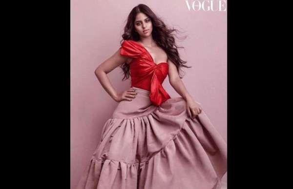 shahrukh khan daughter suhana khan 1st glamorous photoshoot