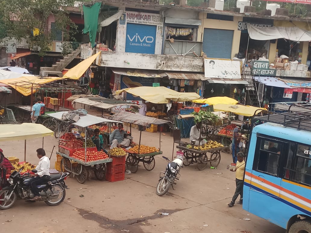Jam status on bus stand