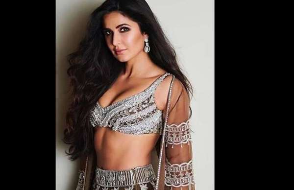 salman khan and katrina kaif ramp walk in manish malhotra show