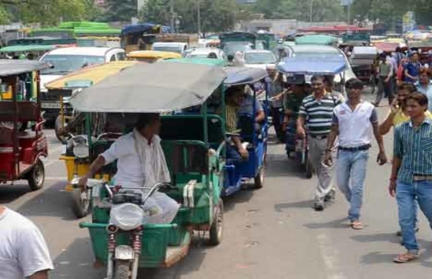 दिल्ली: अवैध तरीके से चल रहे हैं 50 हजार से अधिक ई-रिक्शा, HC ने पूछा कैसे हो रहा है संभव