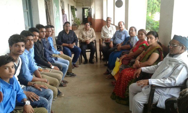 Patrika talk show: Teachers and guardian told Rewa govt school status