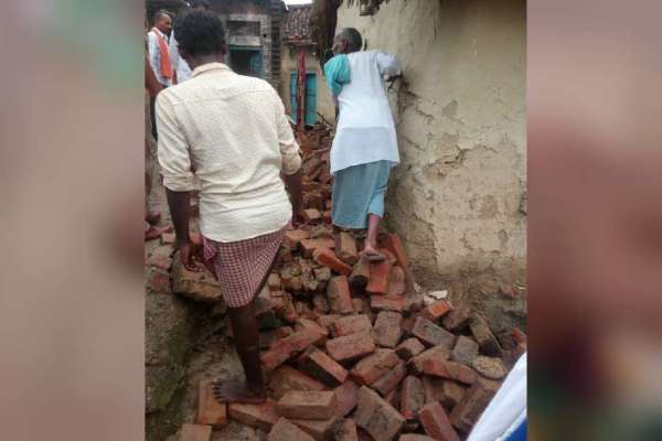 Death after wall Collapse