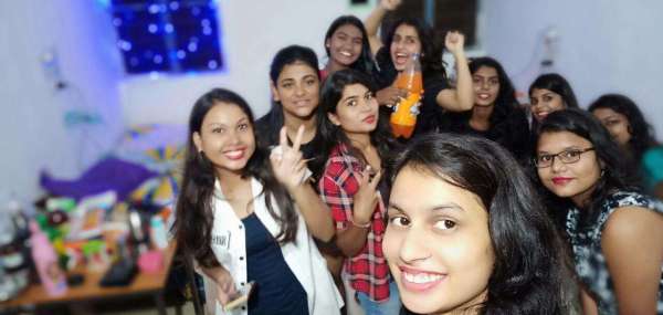 hostel friendship day