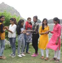 Friendship Day today: Friends' name is staying day ... View photos