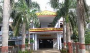 English medium school have no teachers in Rewa, Class stopped