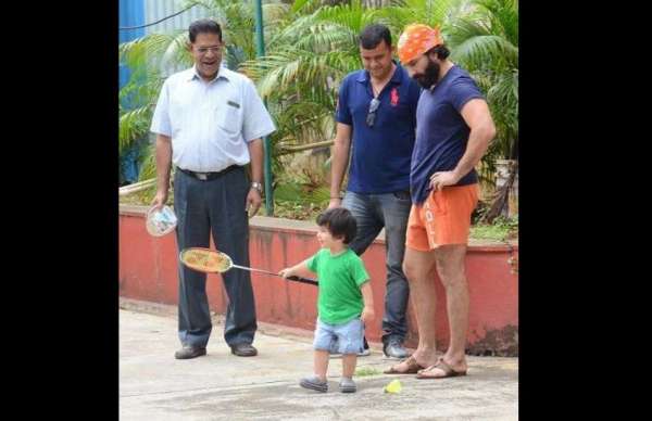 taimur ali khan playing badminton with saif ali khan photos