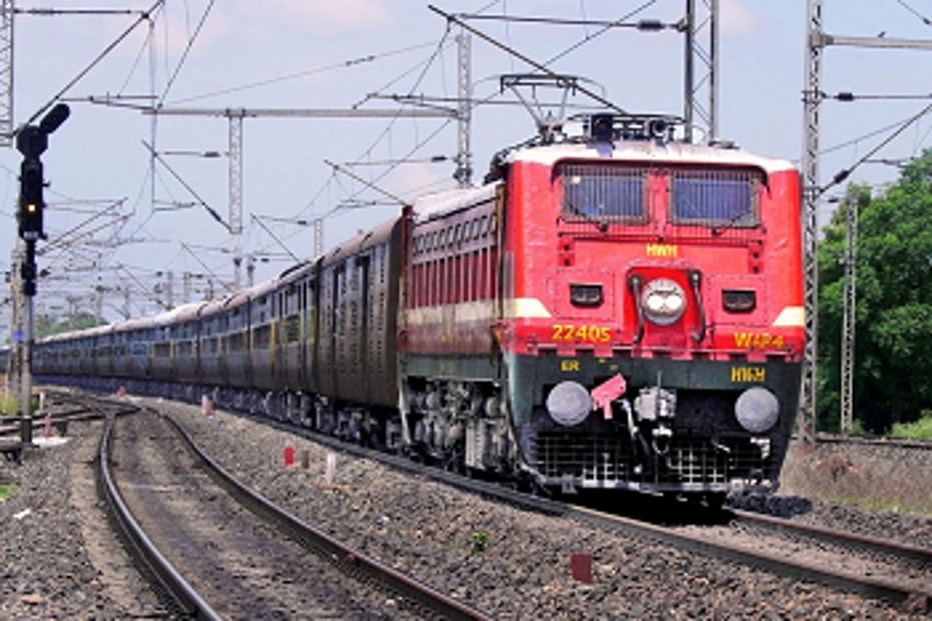 rape in express train in katni