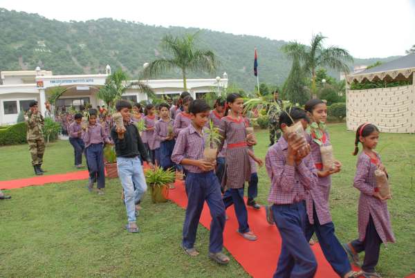 patrika campaign hariyalo rajasthan in labana achrol jaipur