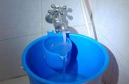 It is quite auspicious to have a blue bucket in the bathroom