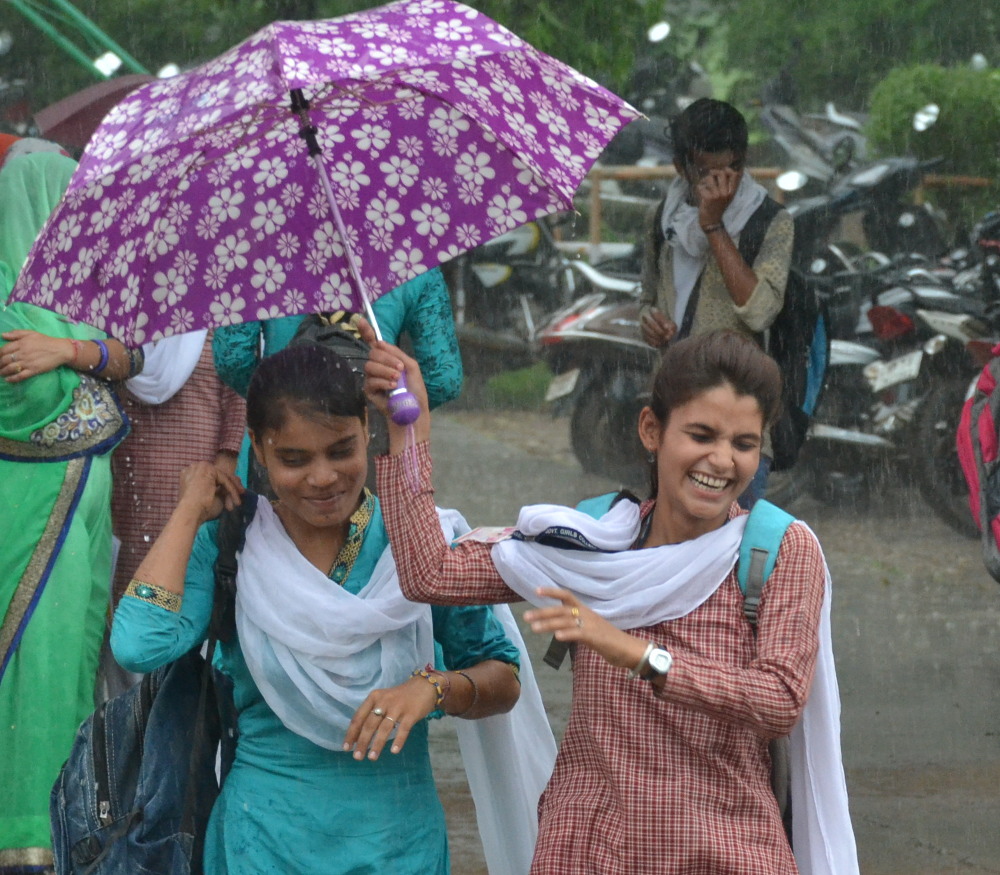 Fun with drizzle rain