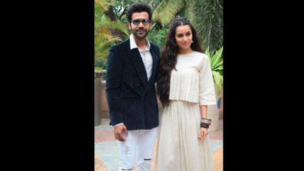 तस्वीरों में देखिए 'स्त्री' के प्रमोशन के दौरान राजकुमार और श्रद्धा की केमिस्ट्री