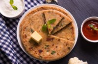 dahi stuffed paratha