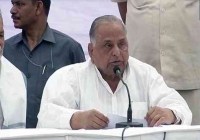 Mulayam Singh dream project Etawah Mainpuri rail pariyojana in loss
