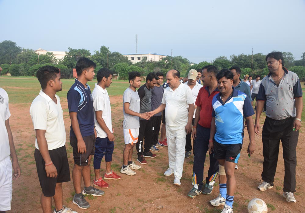 inspection of university physical education department and play ground