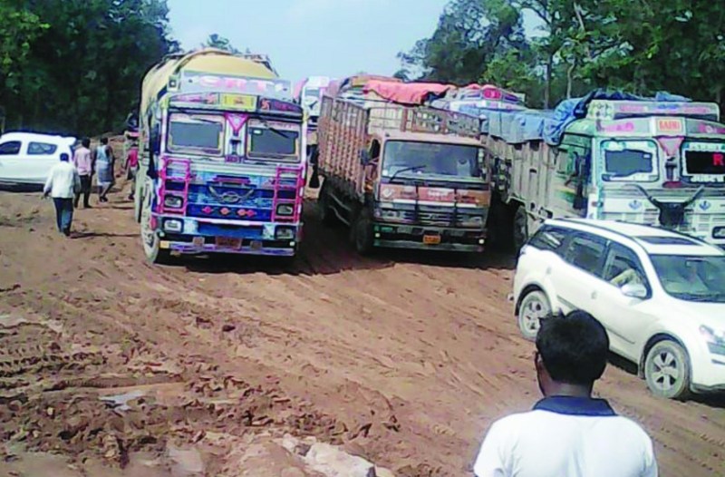 गुरुवार को 8 घंटे का महाजाम लगा रहा