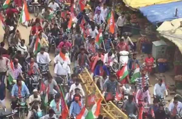BJP workers broke traffic rules in Jaipur Tiranga rally