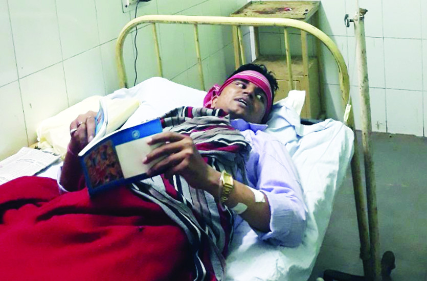 नाराज शिक्षक मुरली मनोहर शर्मा आमरण अनशन पर