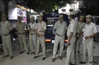 इलाहाबाद में पुलिस टीम पर फायरिंग, मचा हड़कंप