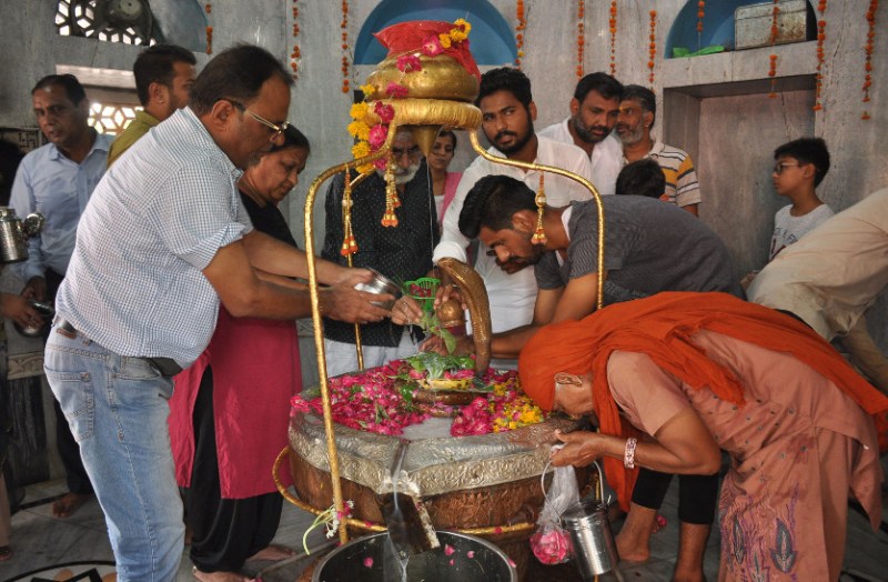 Monday of sawan month